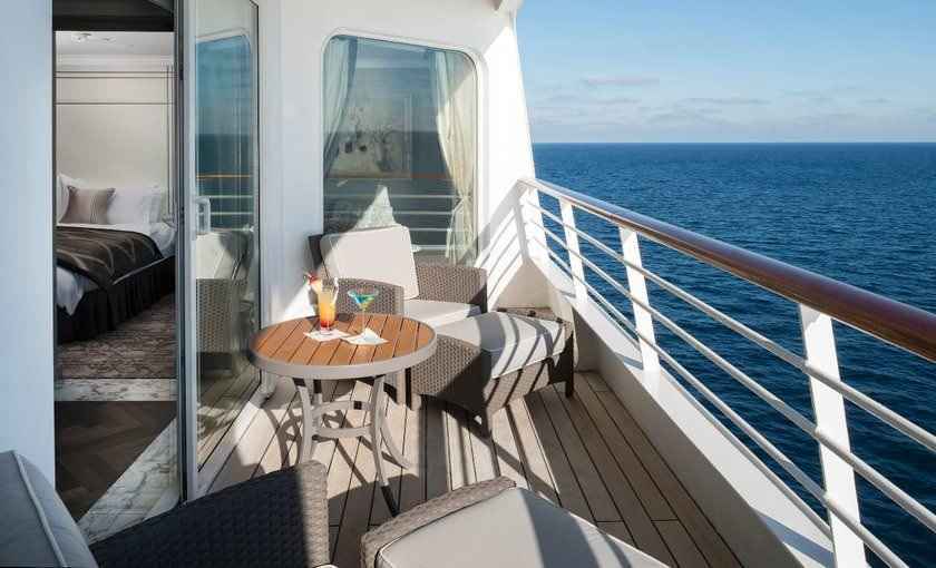 Buitenhut met balkon comfortabele Crystal Serenity