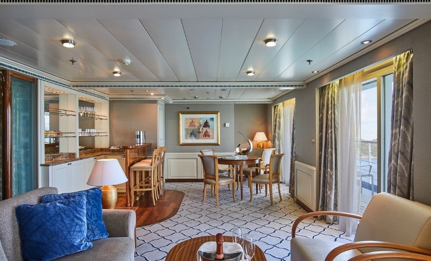 Owners suite O2