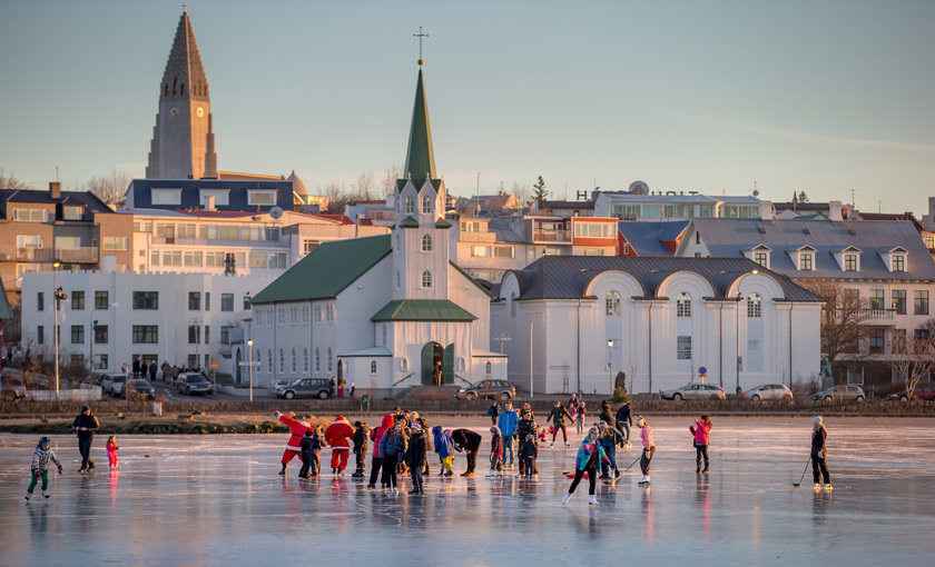 Schaatsen op natuurijs in Reykjavik