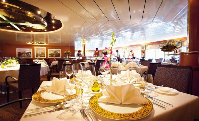Het Marco Polo restaurant op de Hanseatic