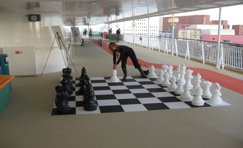 groot schaakspel op de Norwegian Pearl van NCL
