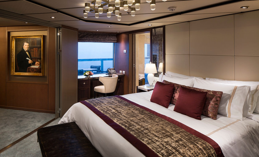 Koningsdam pinnacle suite