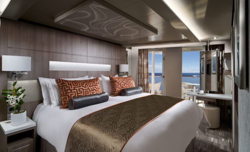 Courtyard suite NCL Encore