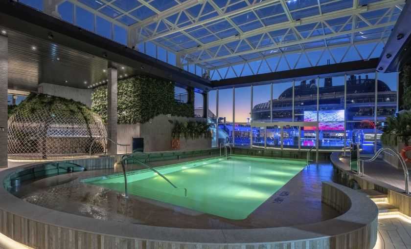 Binnendek MSC World Europa