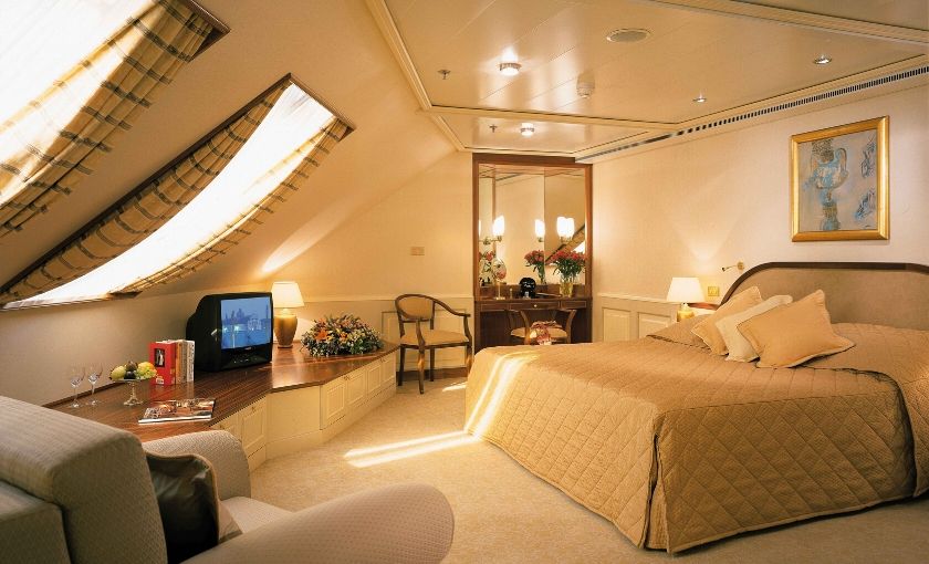 Silver Whisper suite