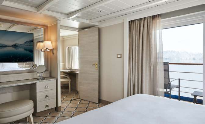 balkon suite silver cloud expedition